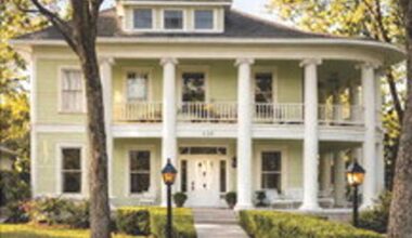 ‘An eclectic explosion of space and light’: 802 San Antonio St.