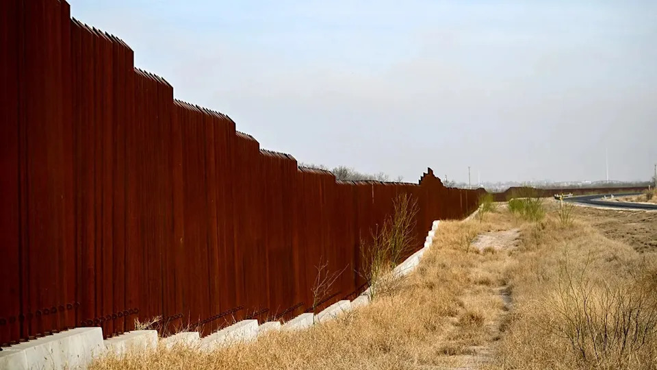 Border wall
