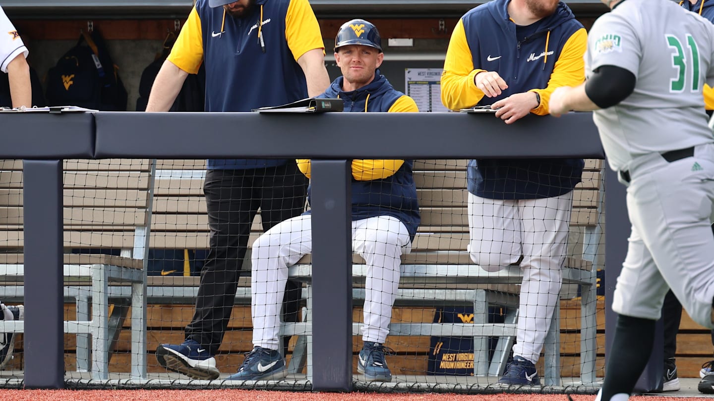 No. 15 West Virginia’s Rally Falls Short in 10-7 Loss to Houston