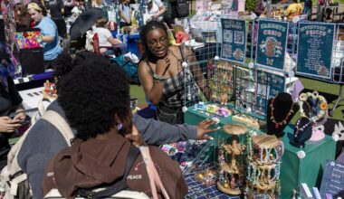 UTA students practice their entrepreneurial skills at MavMarket