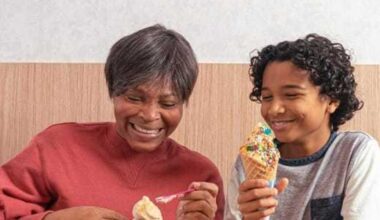 16 Handles froyo chain to make San Antonio debut