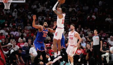 Durant scores 27 as the Rockets race to an early lead and rout the Knicks 111-94