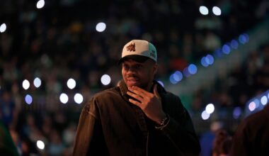 Rollins scores 24, Kuzma adds 20 and the Bucks beat Mavericks 123-99 to snap 4-game skid