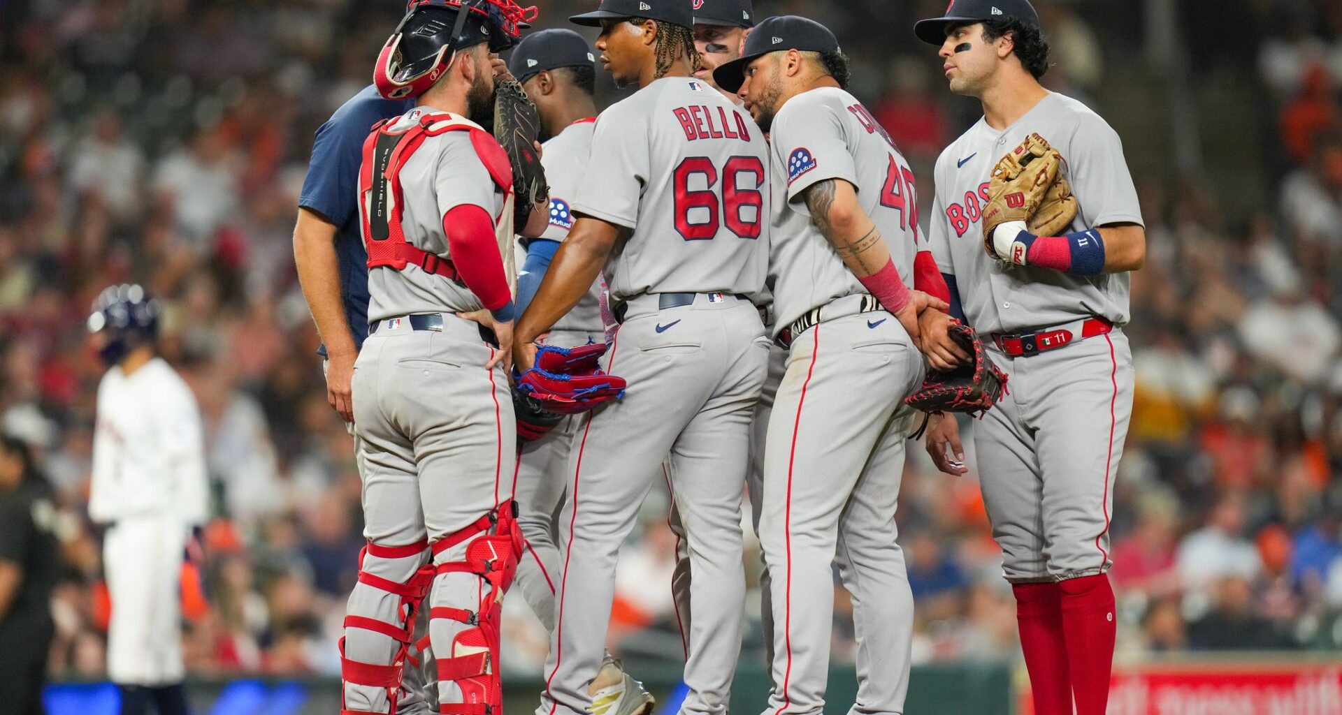 Umpire loses track of count, leading to walk instead of strikeout for Astros' Cam Smith vs. Red Sox