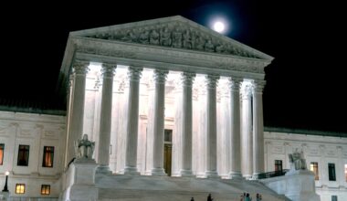 Supreme Court hears high-profile fight over Trump's bid to limit birthright citizenship