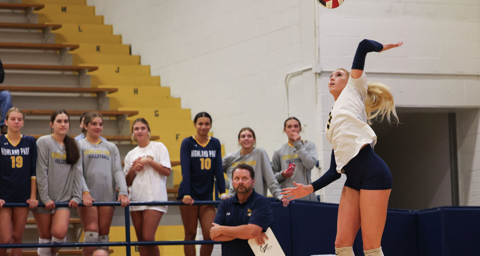 D-FW volleyball, basketball stars chosen for national team events