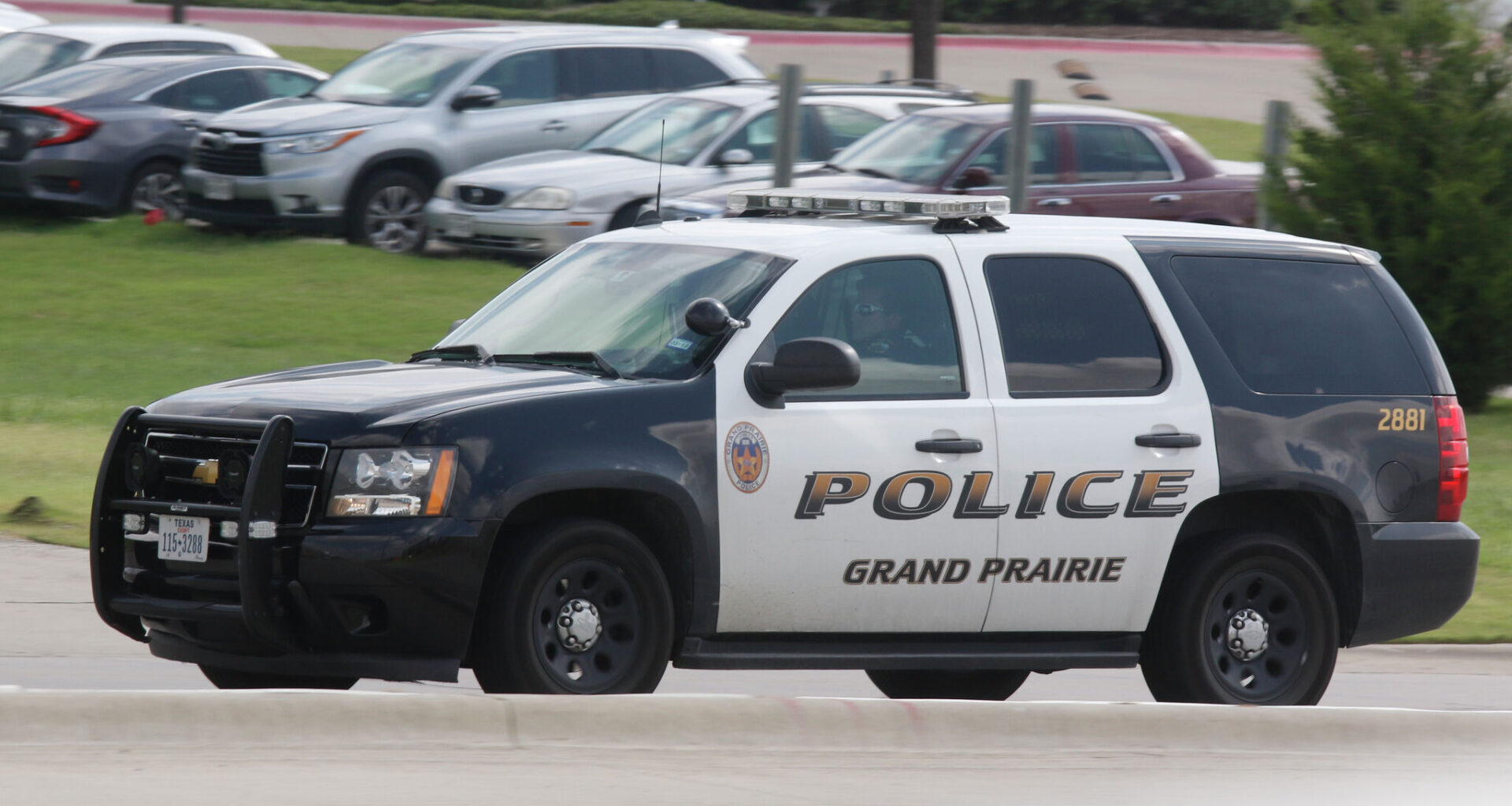 Woman dead after being hit by vehicle on I-30 in Grand Prairie