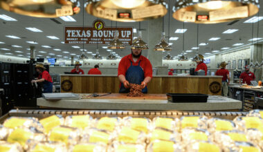 Fitness influencer goes Texan with Buc-ee's, H-E-B, BBQ