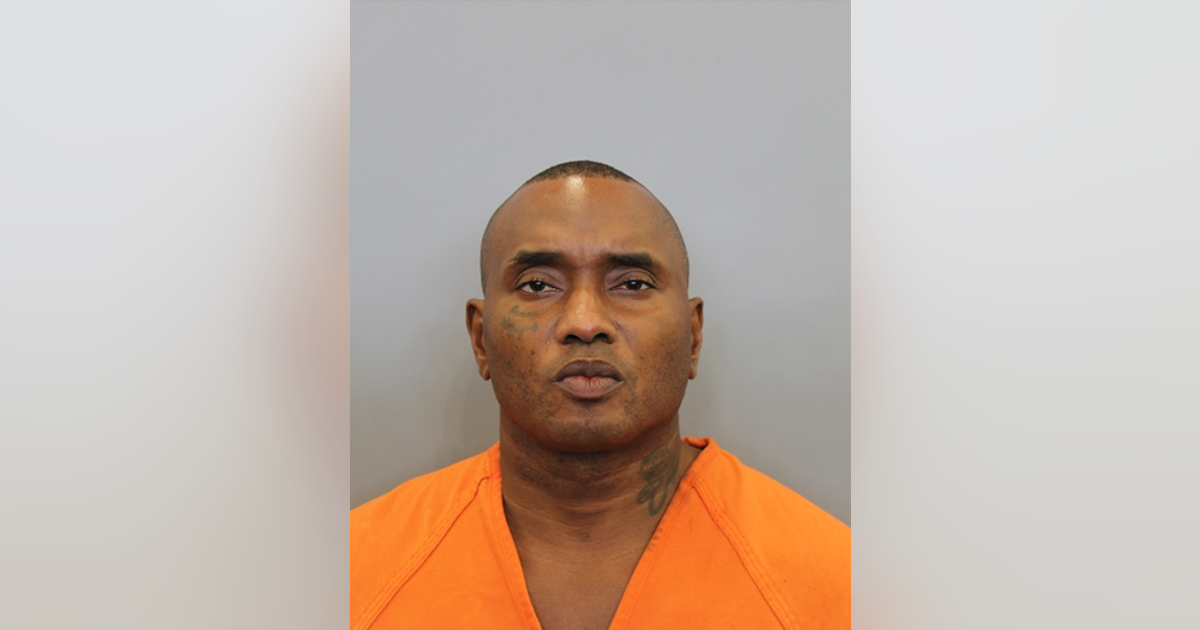 Man wanted for girlfriend's shooting death in Eastex-Jensen area