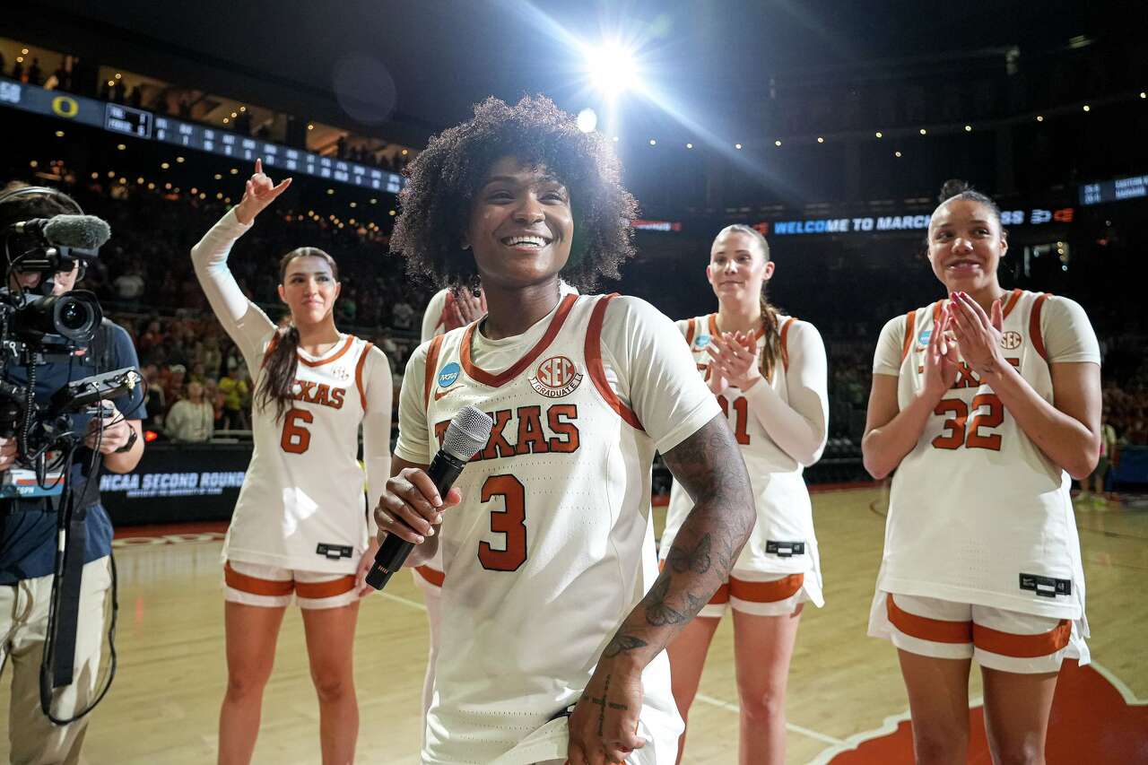 Frisco Heritage senior Cameron Lomax, the Dallas Morning News’ all-area boys basketball player of the year, poses for a photo at the News on Friday, March 27, 2026, in Dallas.