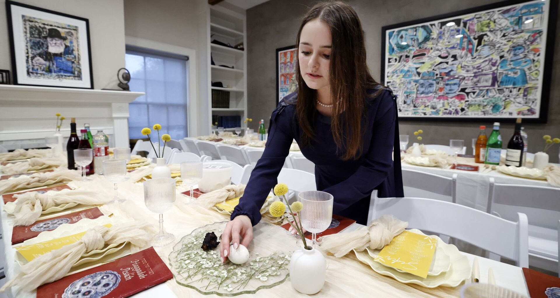 At this Passover Seder, North Texas transplants find a bit of home