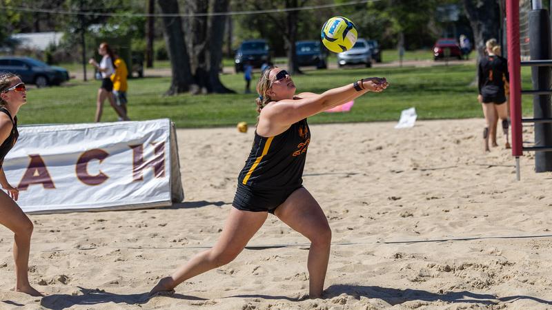 Beach Volleyball Preview: Islanders Classic