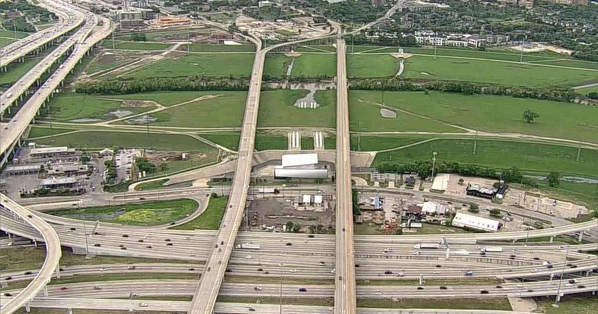Rising convention center renovation costs could force Dallas to close busy connecting bridges