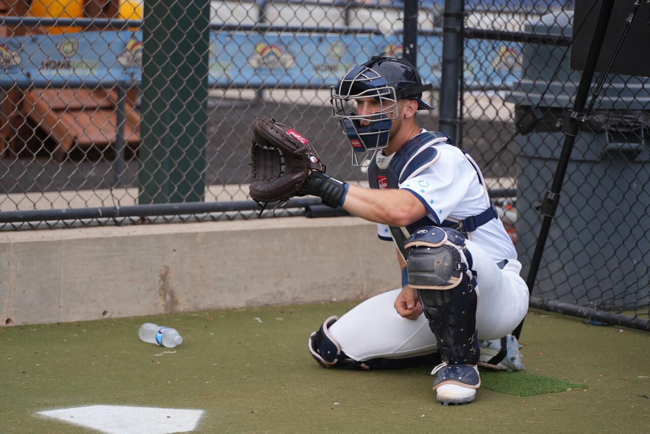 Hooks catcher Walker Janek
