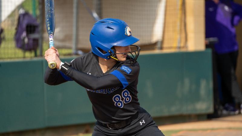 UTA Drops Doubleheader to Utah Valley, Falling in Game Two, 7-13