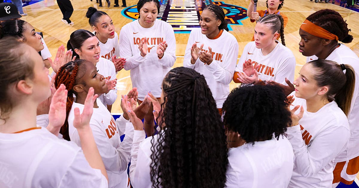 Texas women's basketball fans cheer on team in Final Four
