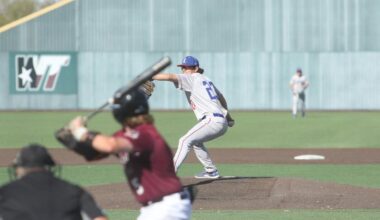 Chaps Sweep Doubleheader to Take Series Lead