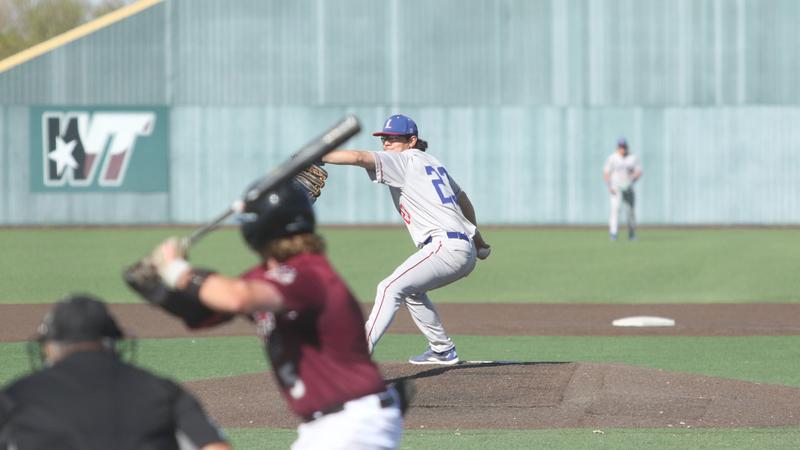Chaps Sweep Doubleheader to Take Series Lead