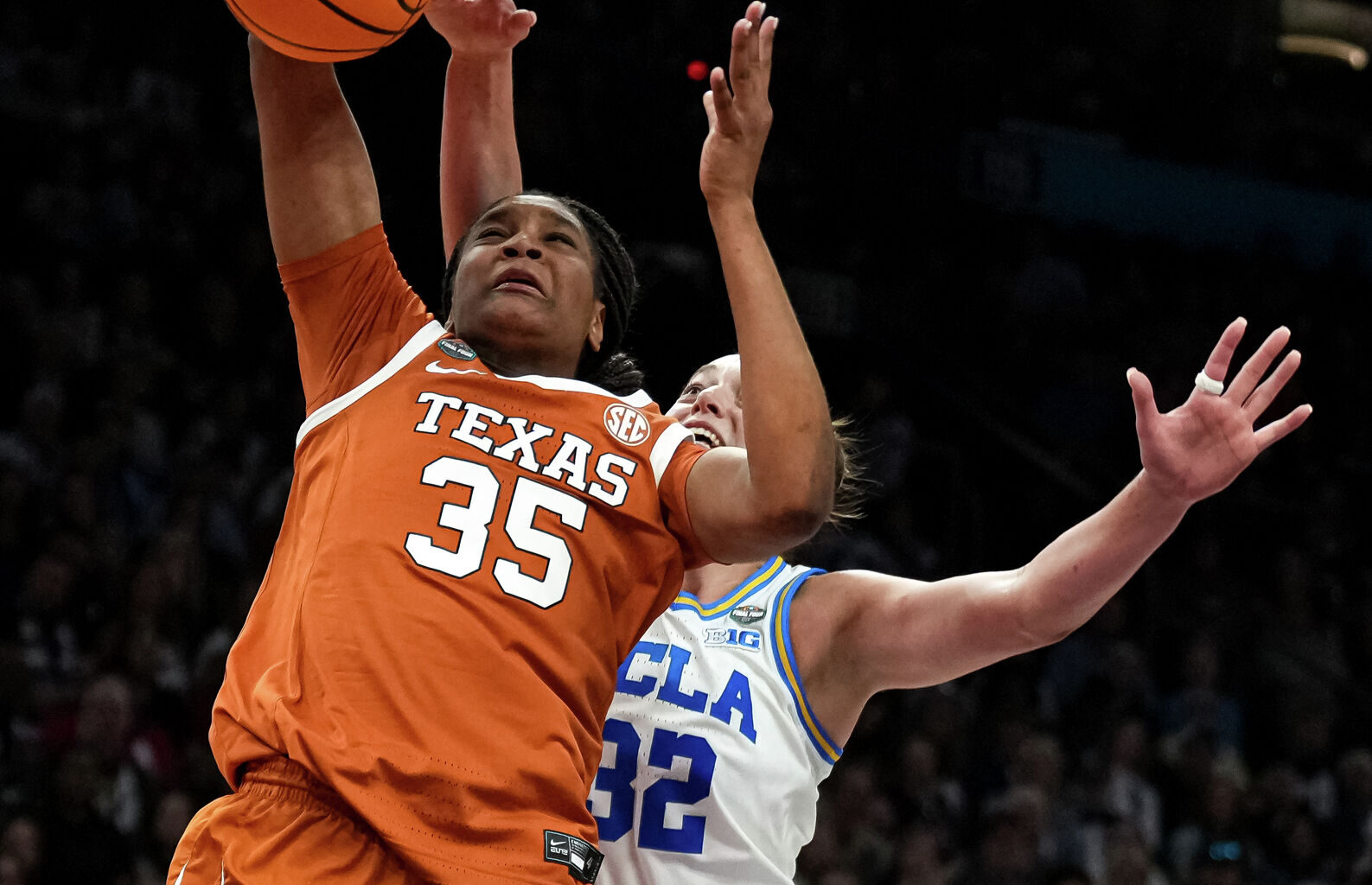 Texas basketball loses to UCLA after worst offensive game of season