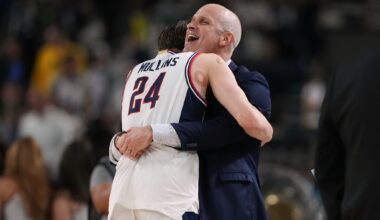 UConn and Hurley muscle their way to 3rd national title game in 4 seasons, beating Illinois 71-62