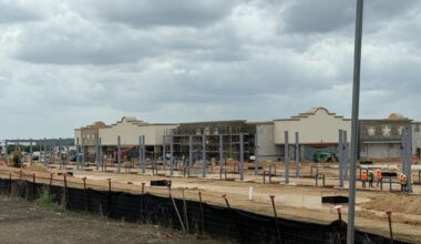 100 gas pumps take shape at $47M Buc-ee's construction site
