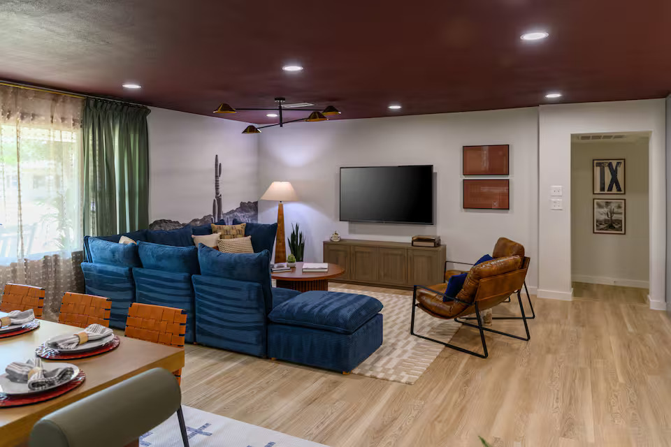 The Norton Nook is an Airbnb in Richland Hills. With the World Cup approaching short-term rental occupancy is set to rise. Dallas areas with the highest occupancy rate increase during the group stage include West Dallas, Cockrell Hill, Cedars and Mesquite.