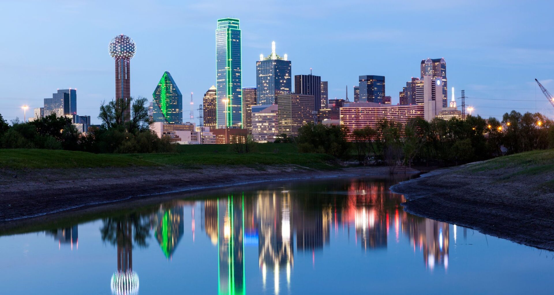 The Margaret Hunt Hill Bridge bridge and downtown Dallas skyline