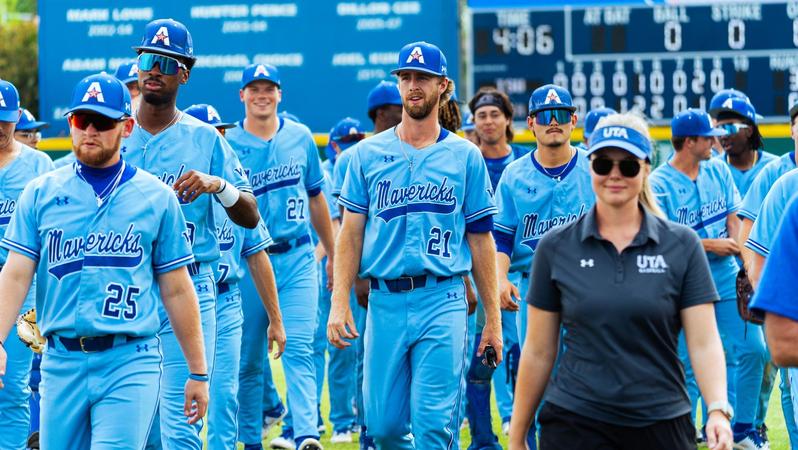 Mavericks Host Baylor in Midweek Matchup Tuesday