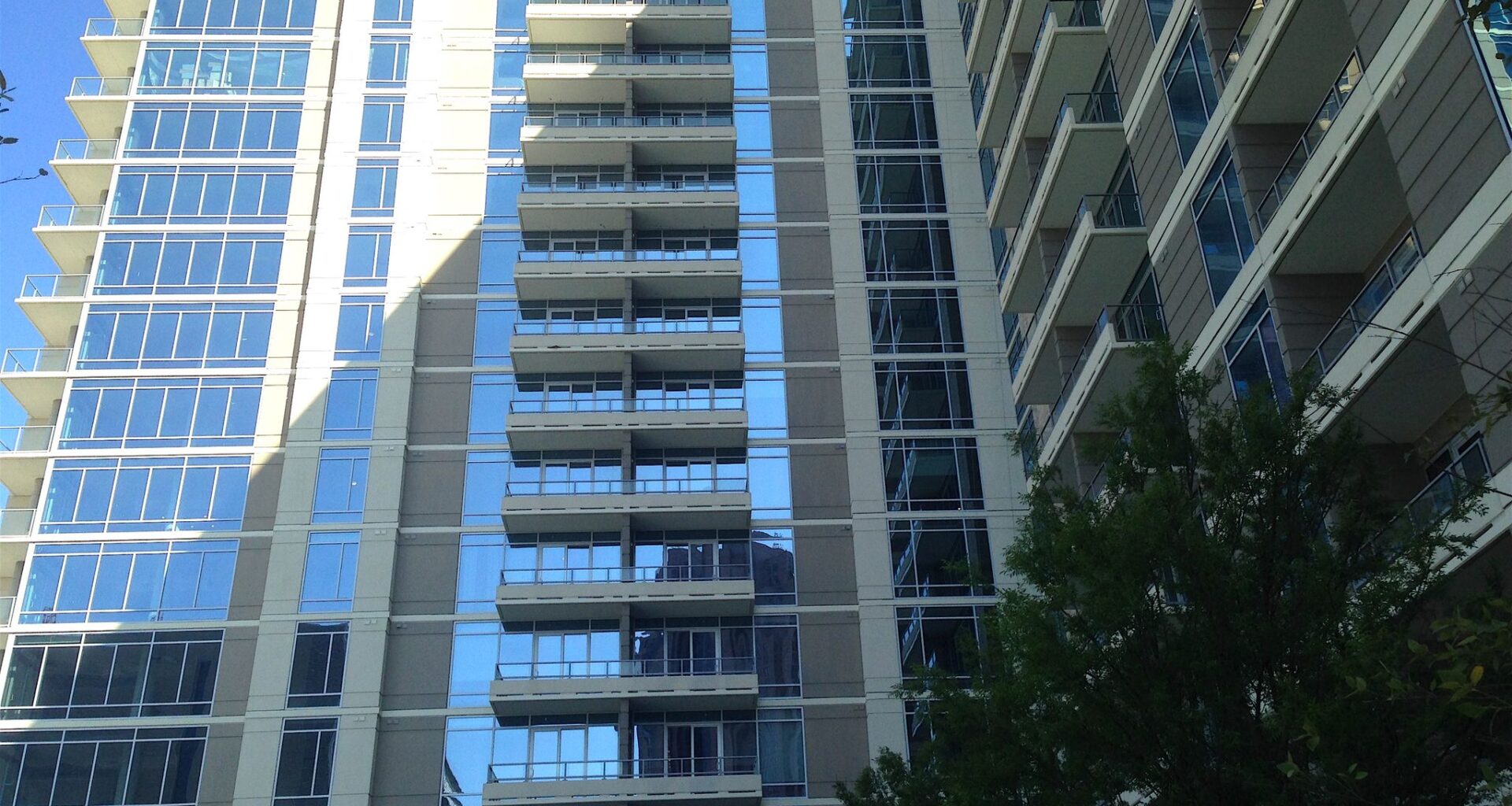 Luxury Uptown apartment tower sells