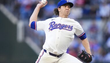 Rangers' Jacob deGrom looks part with 'electric' start vs. Mariners