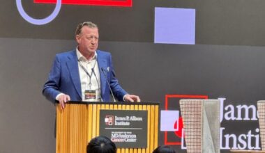 Metastatic melanoma survivor trusts UT MD Anderson’s expertise and research