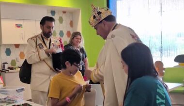 Rey Feo 77 brings Fiesta spirit to University Health patients