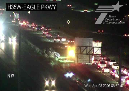 All main lanes closed on I-35 W near Fort Worth Alliance Airport