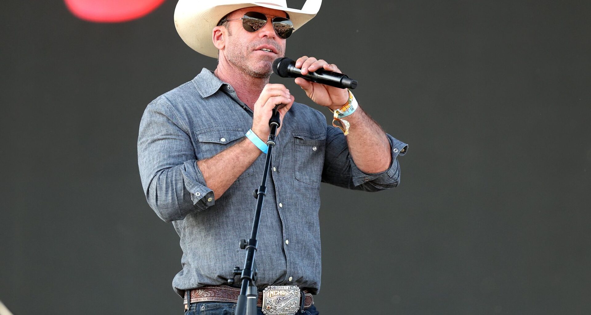 Taylor Sheridan to create a Battle of the Alamo film for Texas museum