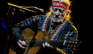 Country legend returns to notable Texas university after 72 years