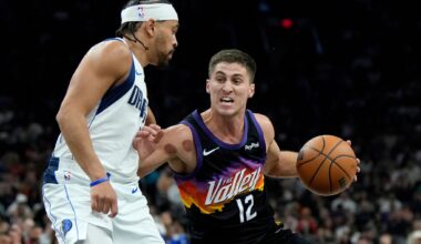 Devin Booker scores 37, Suns clinch No. 7 spot in West with a 112-107 win