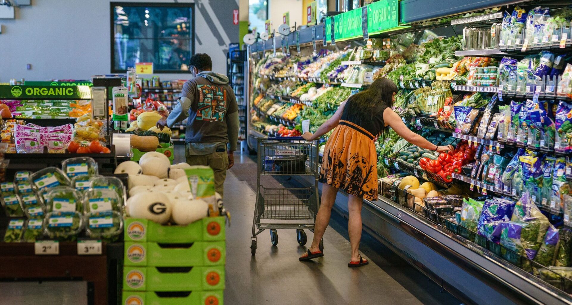 Major supermarket lowers prices across Texas grocery stores