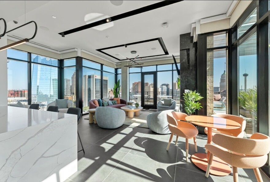 16th floor lounge area