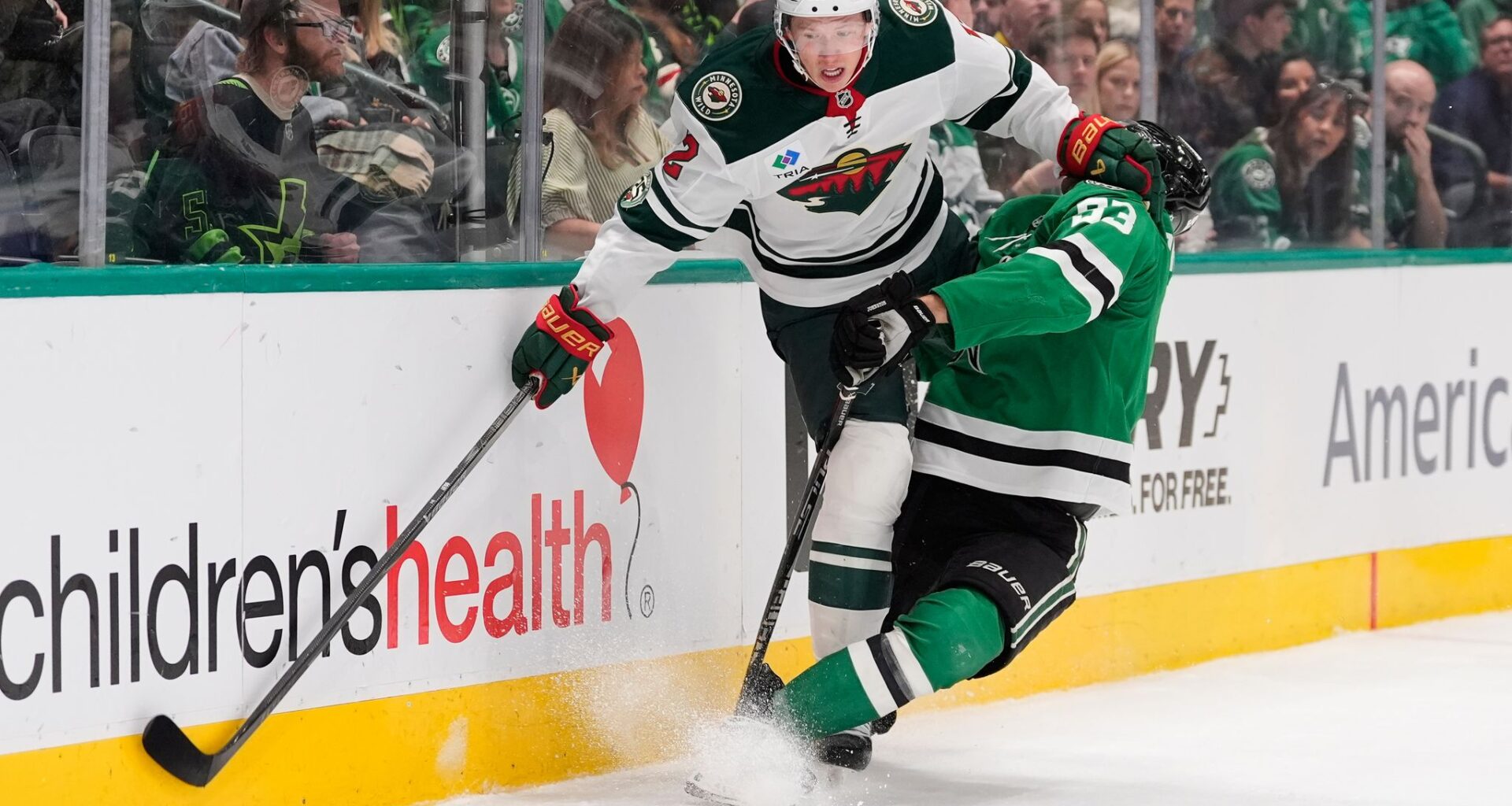 Robertson's 42nd goal lifts Stars over Wild in a preview before their 1st-round playoff series