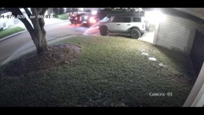 Gunman waves weapon at homes during attempted theft of Ford Raptor in Braeswood neighborhood