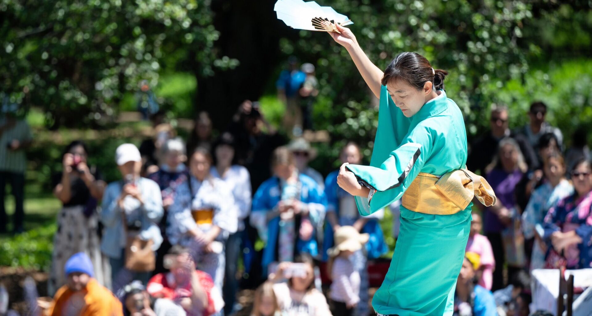 Grammy Award-winning recording artist and Fort Worth native Leon Bridges performs during a "Trinity River Blues" postgame concert after an NBA basketball game at American Airlines Center, Wednesday, Sept. 20, 2023, in Dallas.