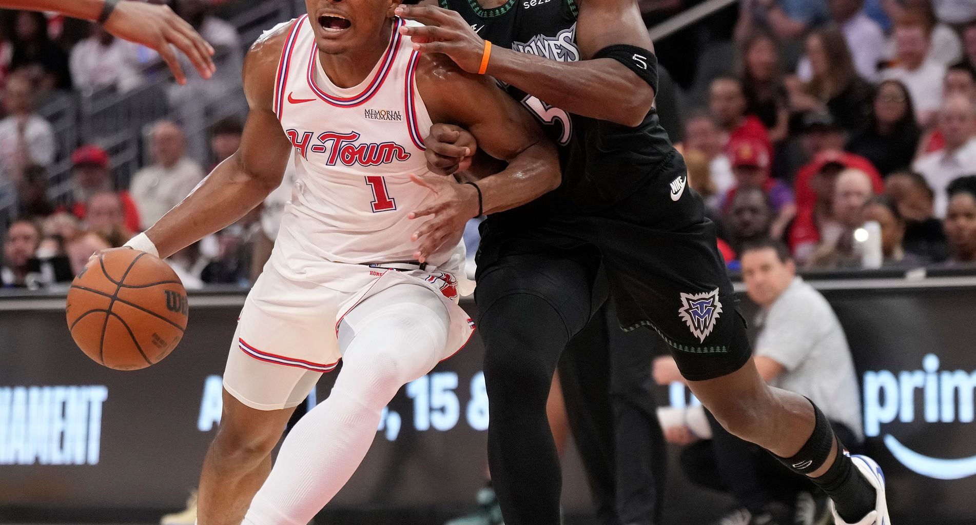 Timberwolves snap Rockets' 8-game winning streak with a 136-132 victory