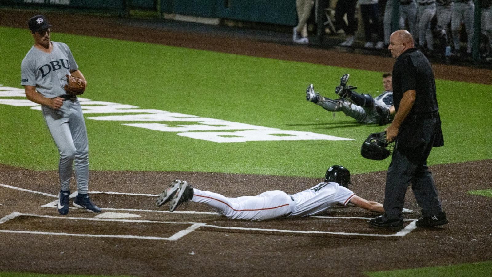 Dallas Baptist University Logo