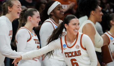 Family, Texas basketball talk about what makes Sarah Graves special