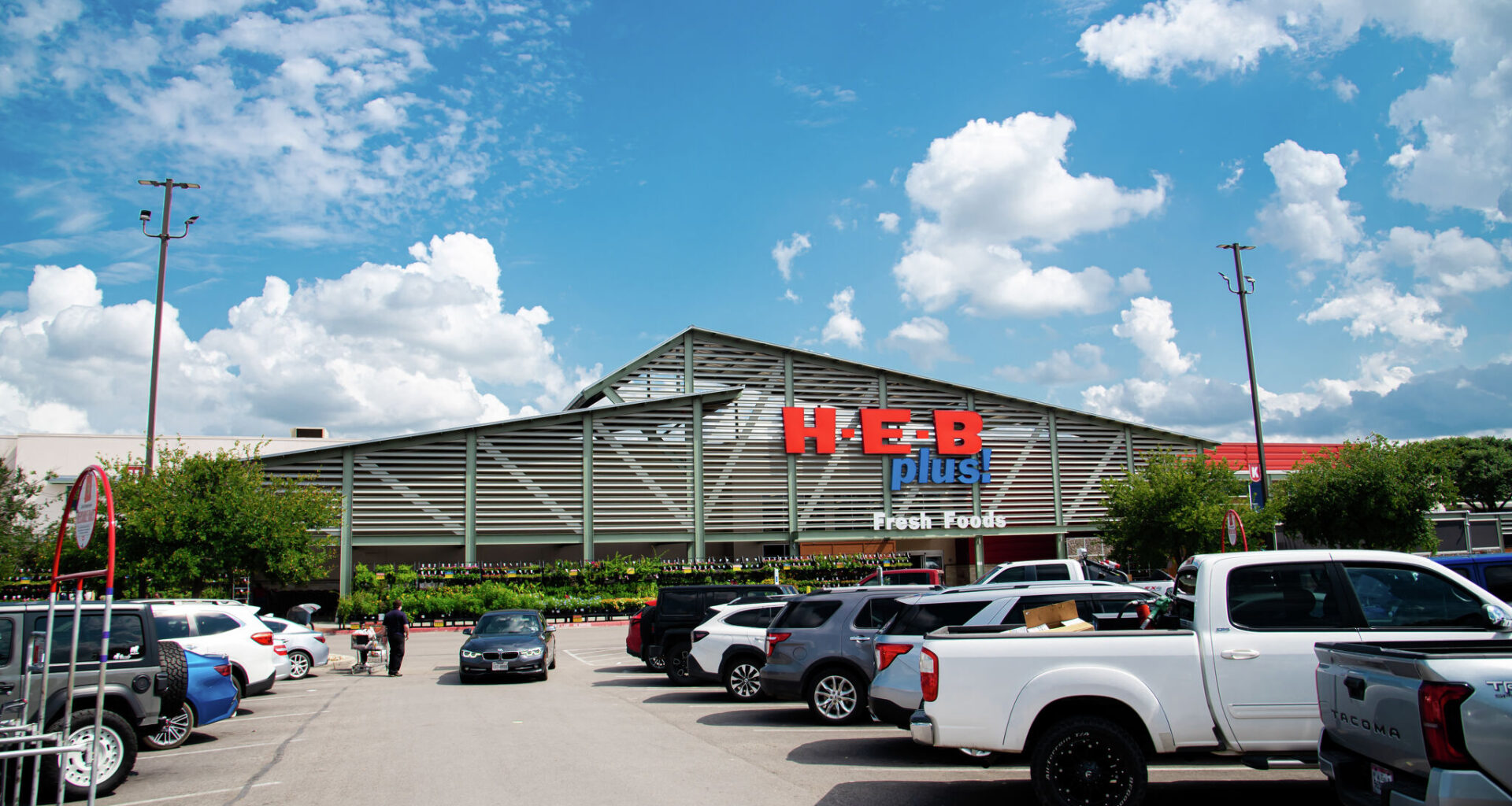 H-E-B confirms warehouse worker death. Here's what we know.
