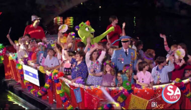 Lights, floats, Fiesta - What to expect from this year's River Parade