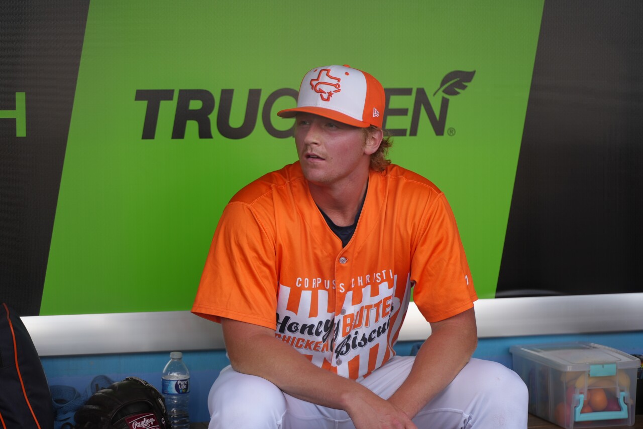 Hooks pitcher Bryce Mayer