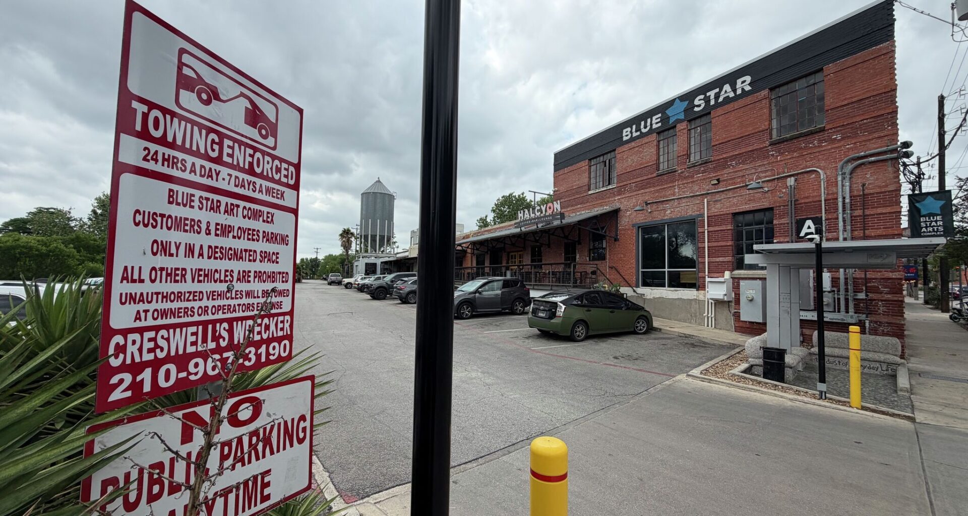 Towing threat at popular San Antonio parking lot sparks concern