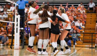 Texas Volleyball Anderson, Harris, Vander Wal