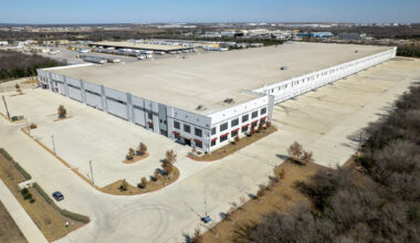 City thwarts private detention centers, but can't block ICE facility